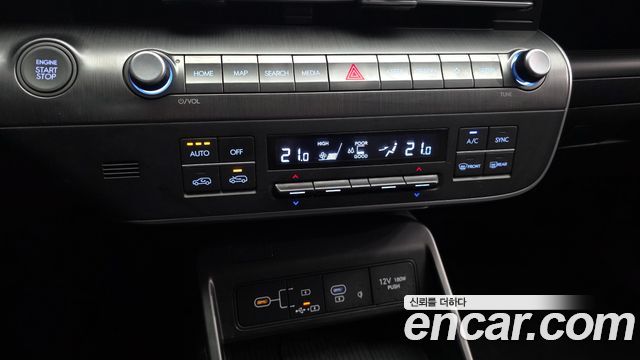 Hyundai Kona 2023 — photo 23