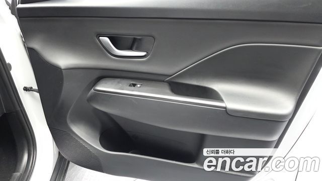Hyundai Kona 2023 — photo 14
