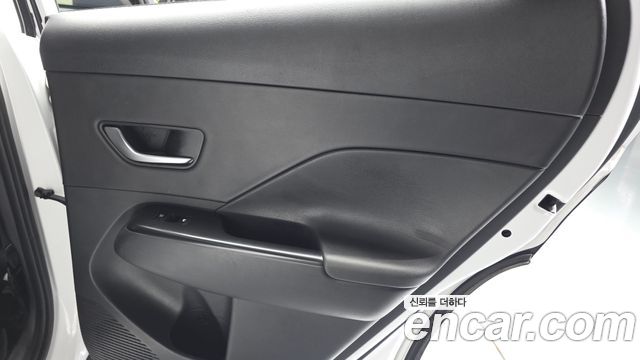 Hyundai Kona 2023 — photo 15
