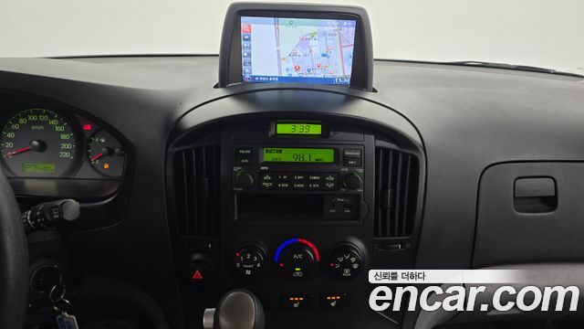 Hyundai Starex 2014 — photo 19