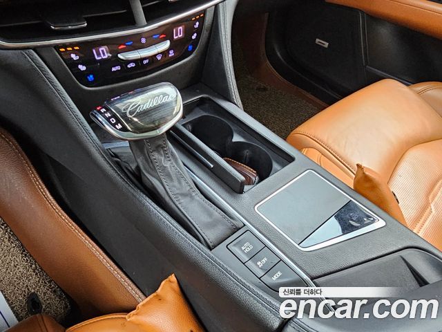 Cadillac CT6 2017 — photo 9