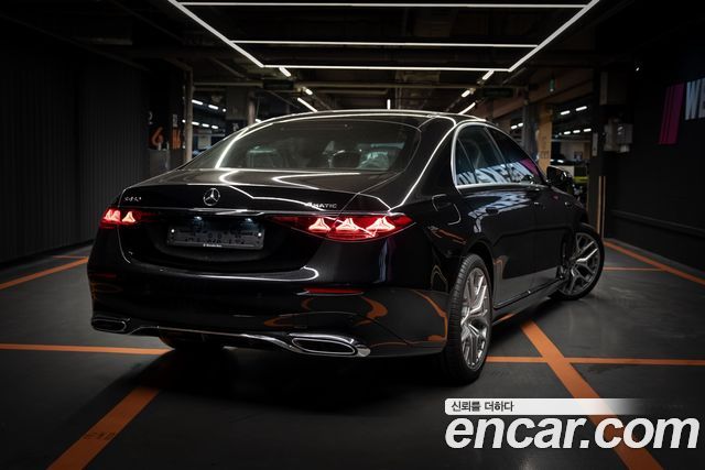 Mercedes-Benz S-Class 2027 — photo 4