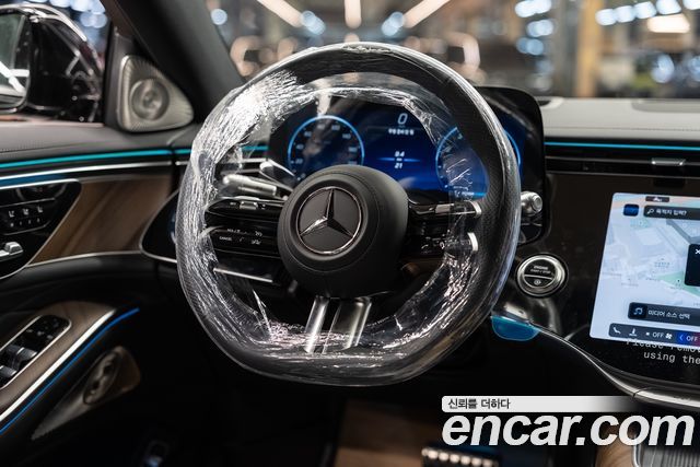 Mercedes-Benz S-Class 2027 — photo 8