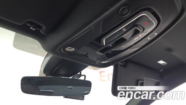 Audi A4 2019 — photo 24