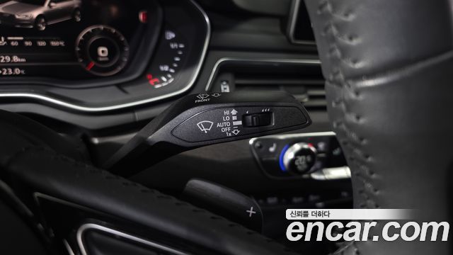 Audi A4 2019 — photo 26