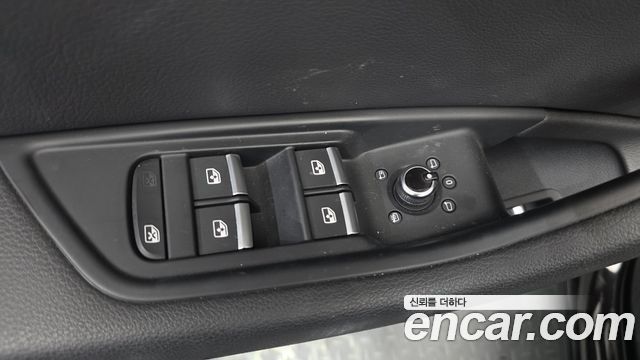 Audi A4 2019 — photo 28