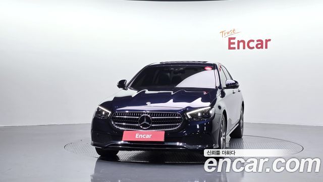 Mercedes-Benz E-Class 2021 — photo 3