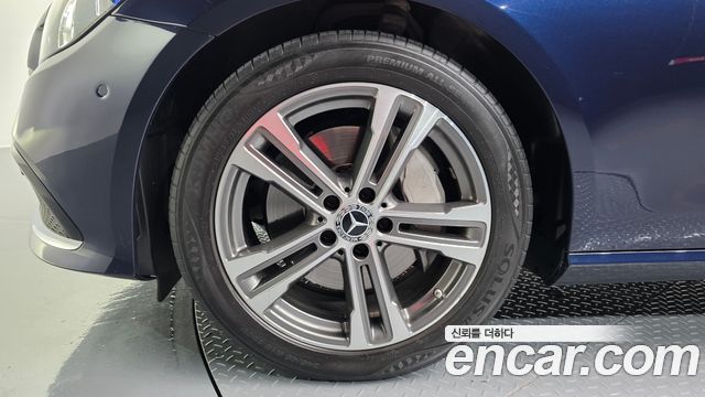 Mercedes-Benz E-Class 2021 — photo 5