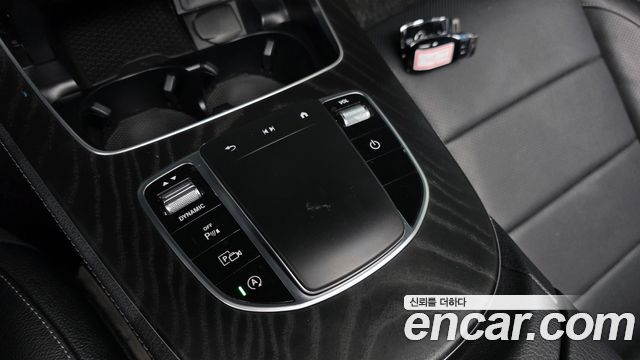 Mercedes-Benz E-Class 2021 — photo 26