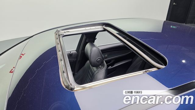 Mercedes-Benz E-Class 2021 — photo 31