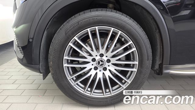 Mercedes-Benz GLC-Class 2025 — photo 5