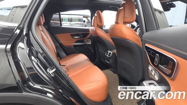 Mercedes-Benz GLC-Class 2025 — photo 12
