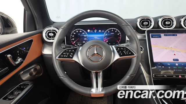 Mercedes-Benz GLC-Class 2025 — photo 13