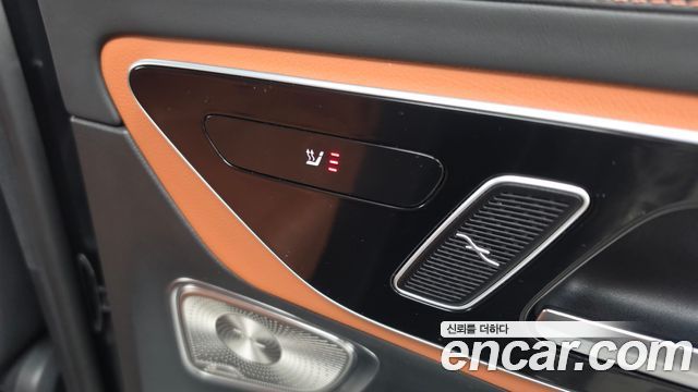 Mercedes-Benz GLC-Class 2025 — photo 19