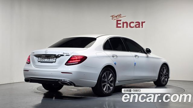Mercedes-Benz E-Class 2019 — photo 2