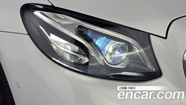 Mercedes-Benz E-Class 2019 — photo 8