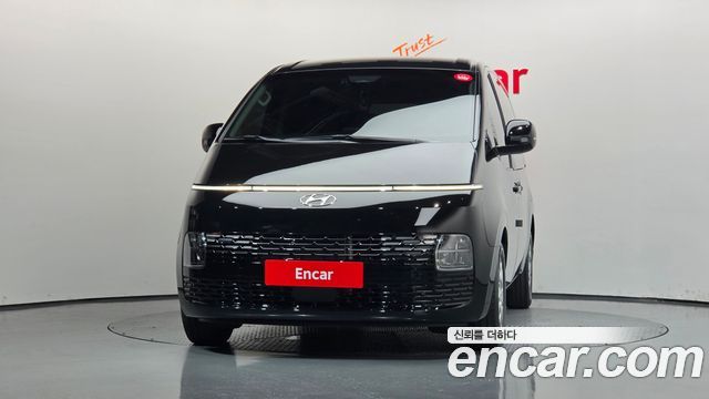 Hyundai Staria 2022 — photo 3