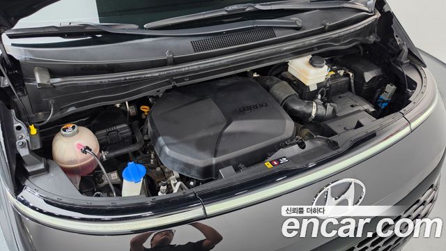 Hyundai Staria 2022 — photo 6