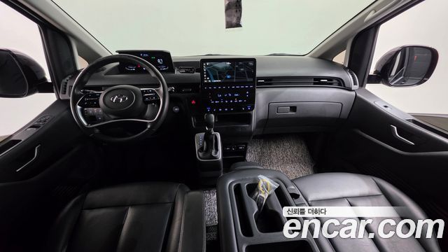 Hyundai Staria 2022 — photo 10
