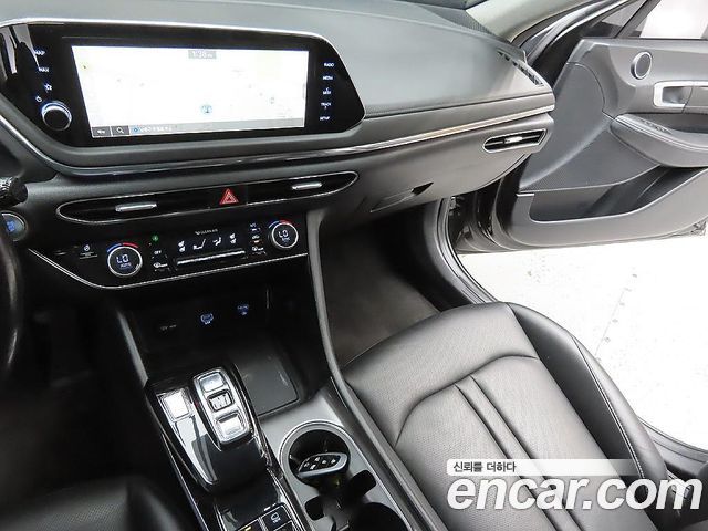 Hyundai Sonata 2022 — photo 9