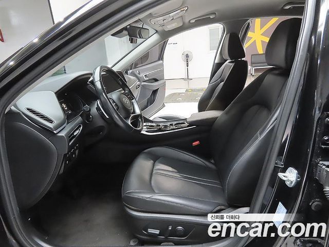 Hyundai Sonata 2022 — photo 12