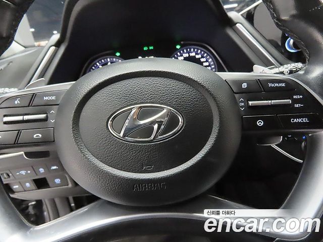 Hyundai Sonata 2022 — photo 15