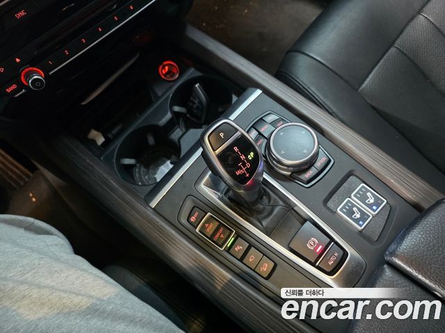 BMW X5 2016 — photo 8