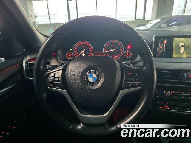 BMW X5 2016 — photo 17