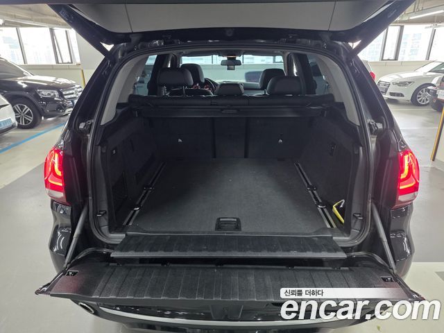 BMW X5 2016 — photo 18