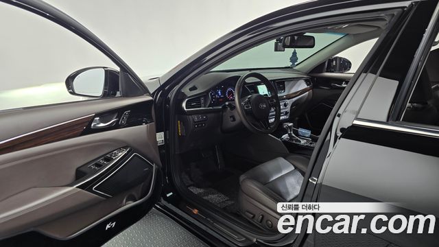 Kia K7 2018 — photo 13