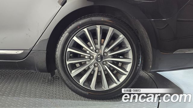 Kia K7 2018 — photo 7