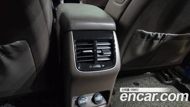 Kia K7 2018 — photo 35