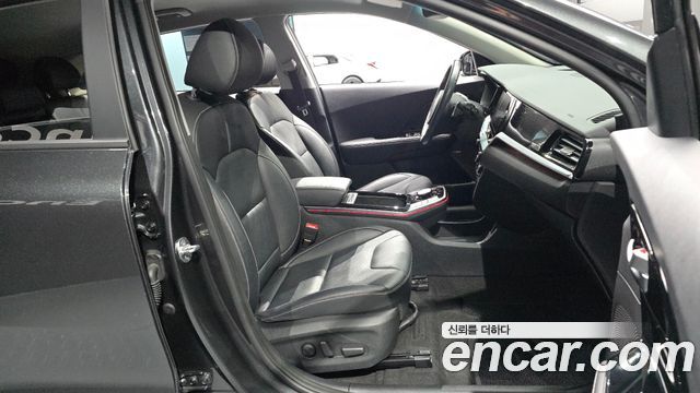 Kia Niro 2022 — photo 12