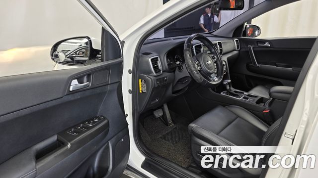 Kia Sportage 2016 — photo 13