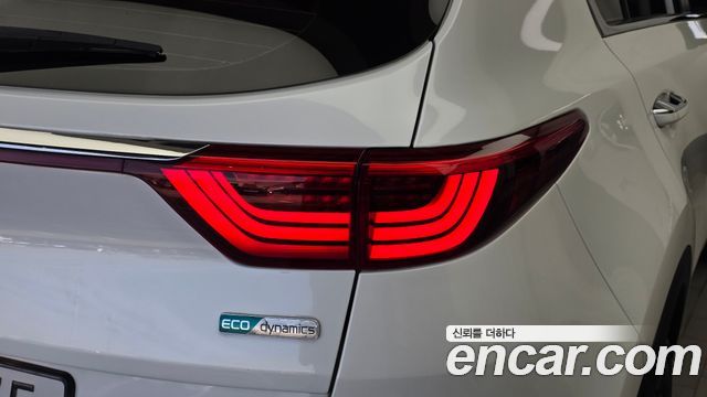Kia Sportage 2016 — photo 9