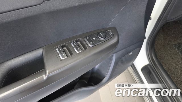 Kia Sportage 2016 — photo 27