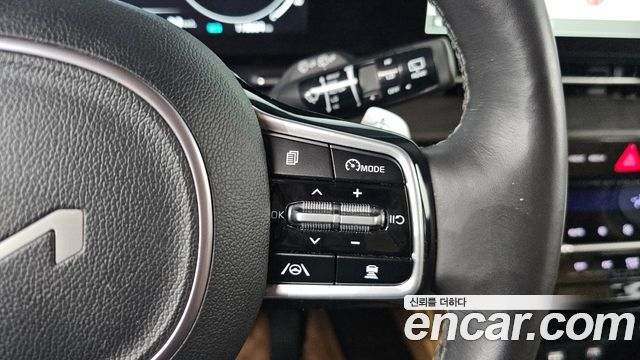 Kia Canival 2023 — photo 21