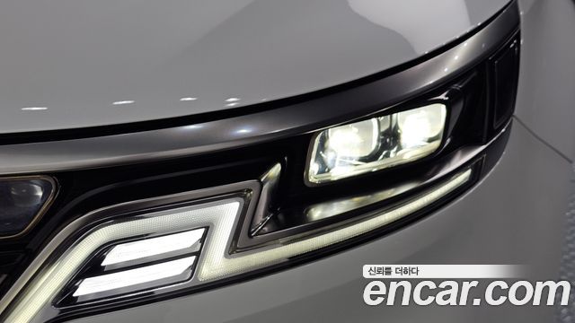 Kia Canival 2023 — photo 8