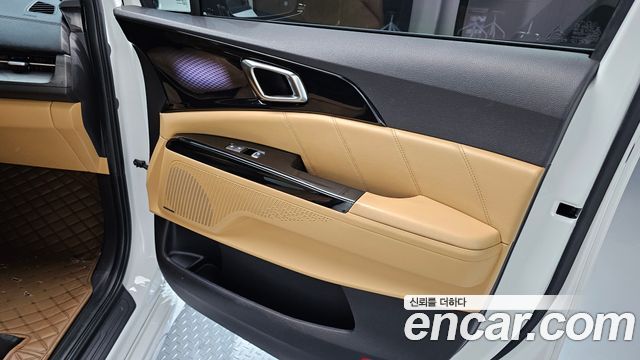 Kia Canival 2023 — photo 15