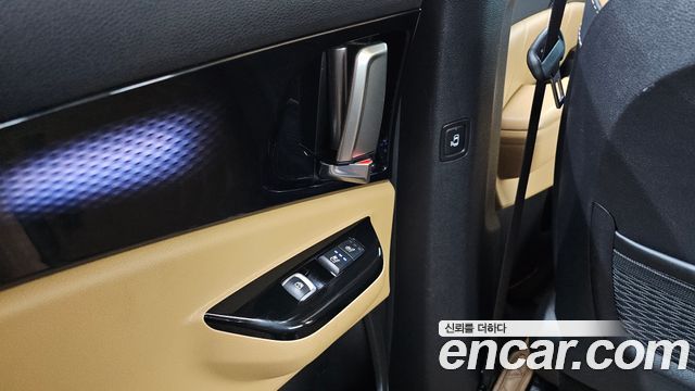 Kia Canival 2023 — photo 31