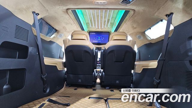 Kia Canival 2023 — photo 33