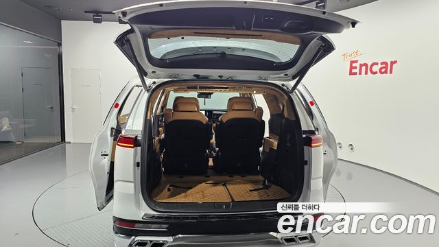 Kia Canival 2023 — photo 36