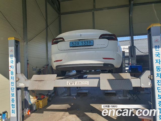 Tesla Model 3 2020 — photo 2