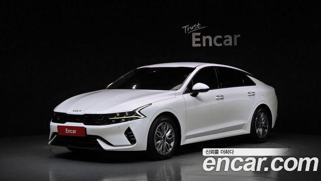 Kia K5 2023 — photo 1