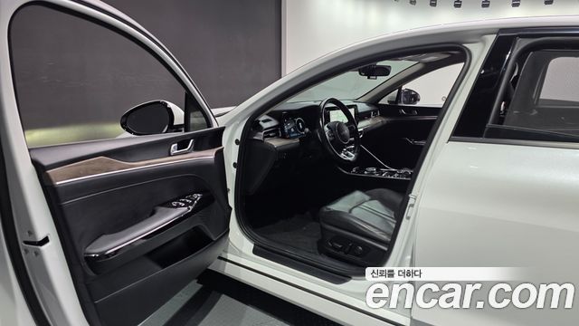 Kia K5 2023 — photo 10