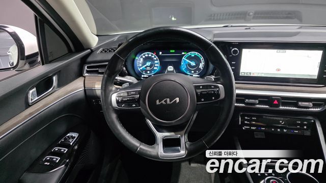 Kia K5 2023 — photo 13