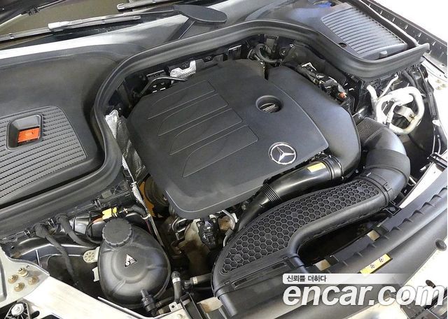 Mercedes-Benz GLC-Class 2023 — photo 6