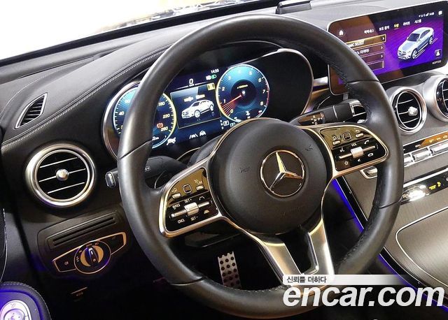 Mercedes-Benz GLC-Class 2023 — photo 12