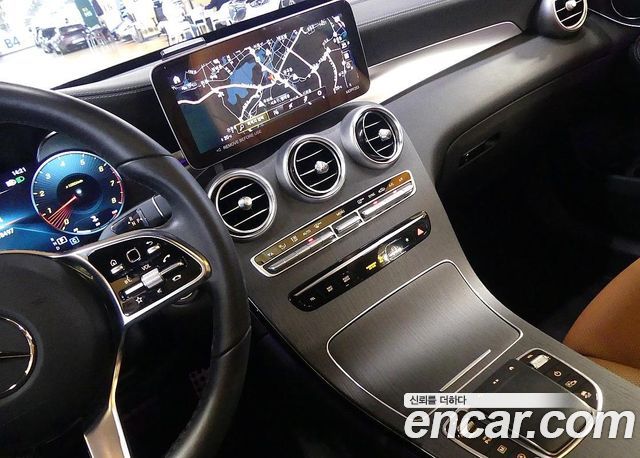 Mercedes-Benz GLC-Class 2023 — photo 13
