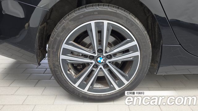 BMW 2-Series 2023 — photo 5